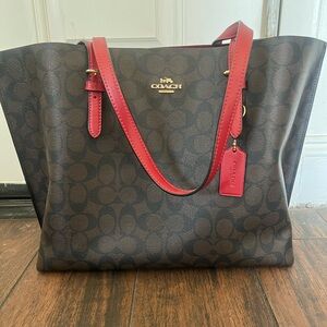 Coach Mollie Tote